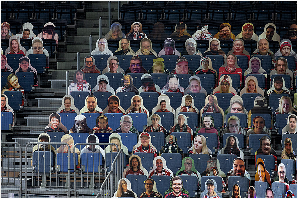 PENNY DEL;  Koelner Haie - Fischtown Pinguins Bremerhaven; Koeln, 12.02.2021